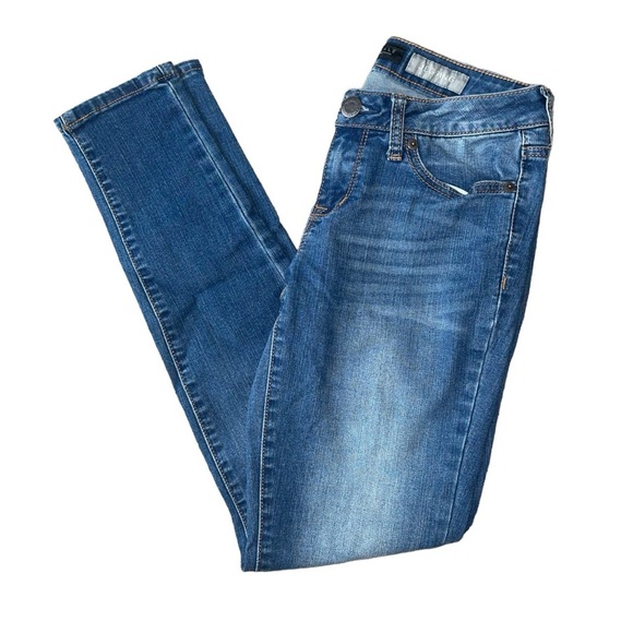 Aeropostale Women's Blue Skinny Jeans | Size 2 Regular | Great Condition - Picture 5 of 8